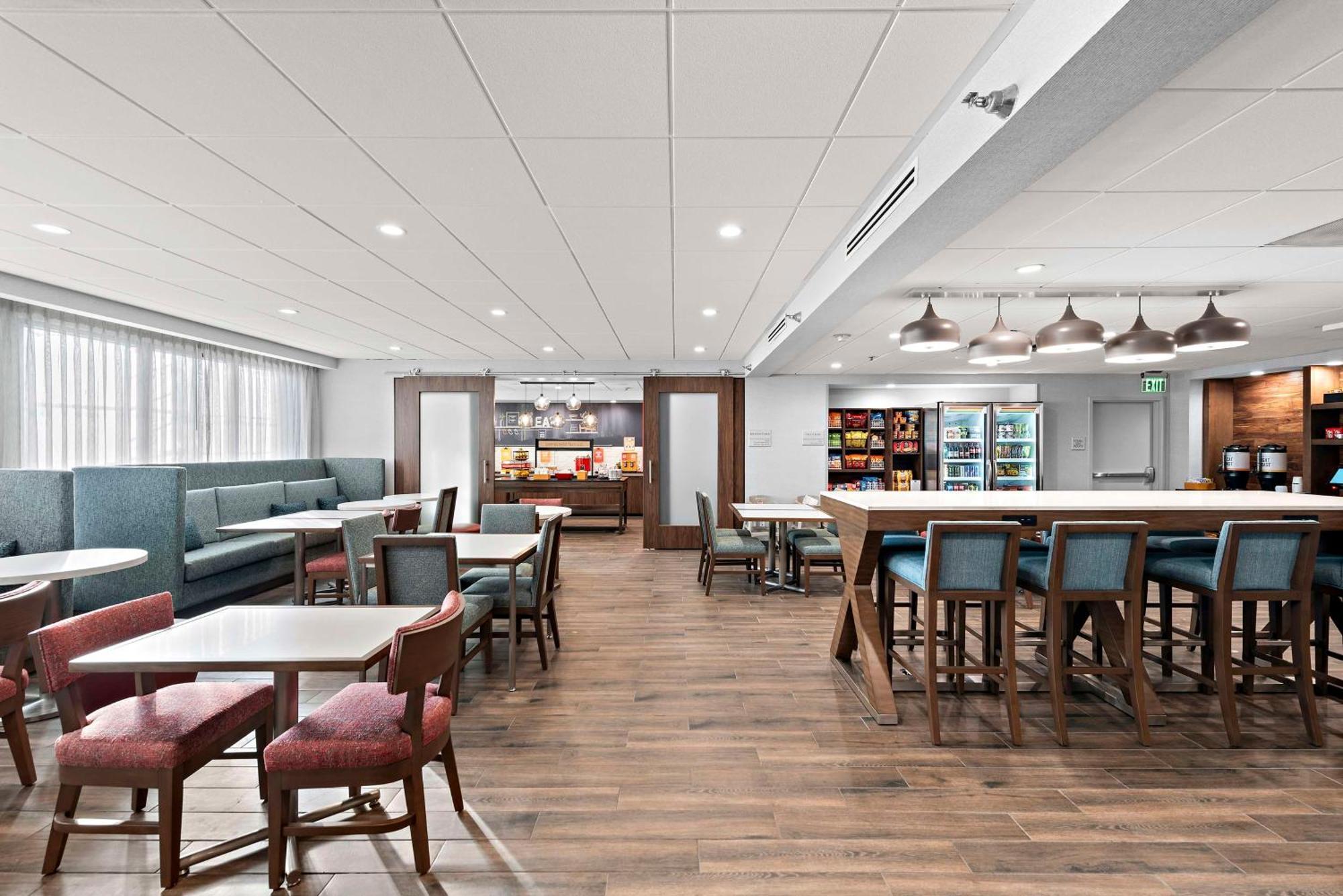 Hampton Inn Los Angeles Airport Lennox Exterior photo