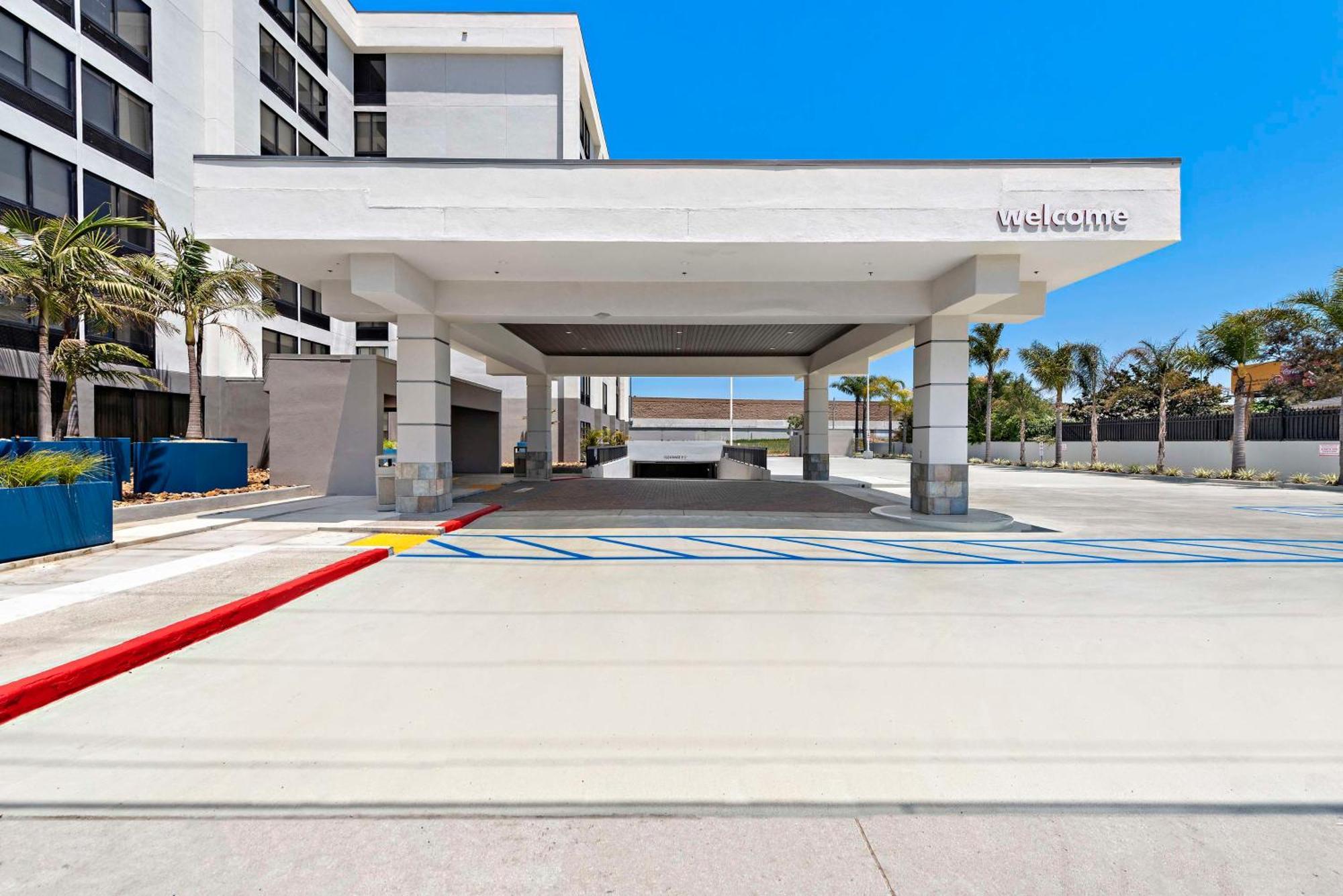 Hampton Inn Los Angeles Airport Lennox Exterior photo